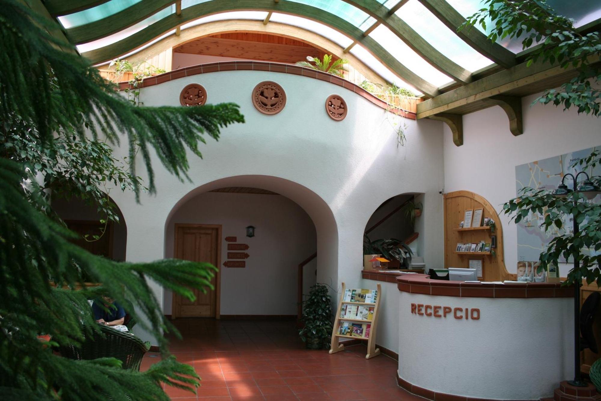 Tornacos Hotel - Hegykő 外观 照片
