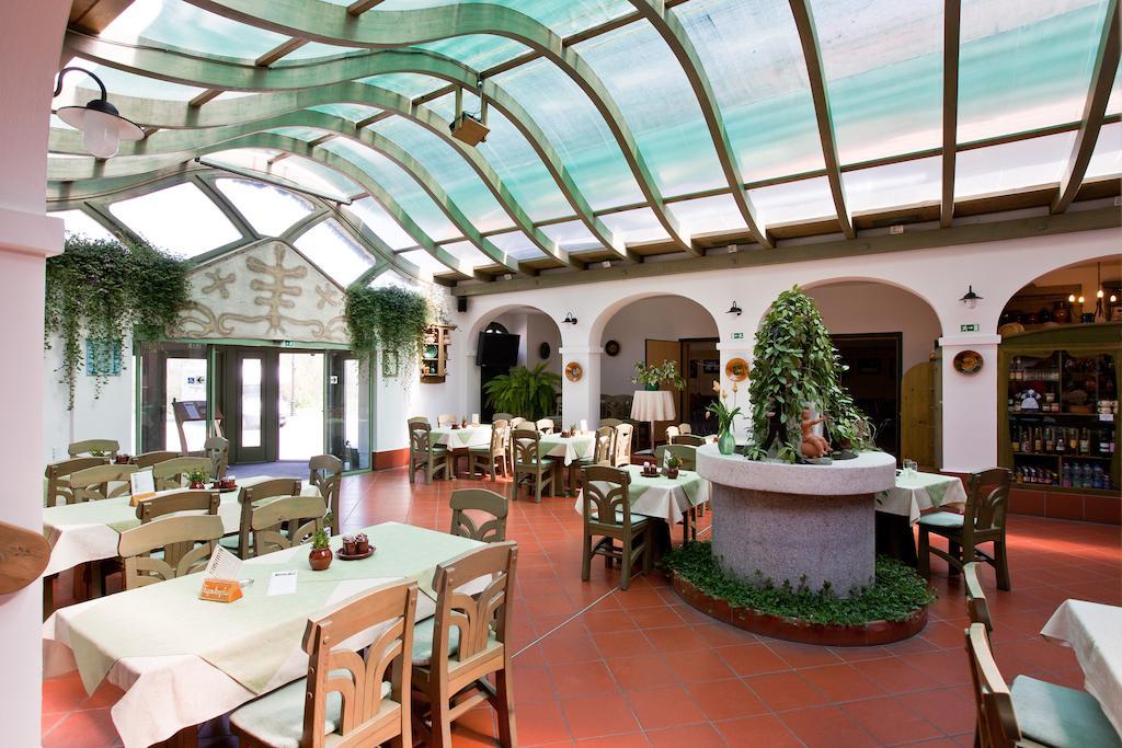 Tornacos Hotel - Hegykő 外观 照片
